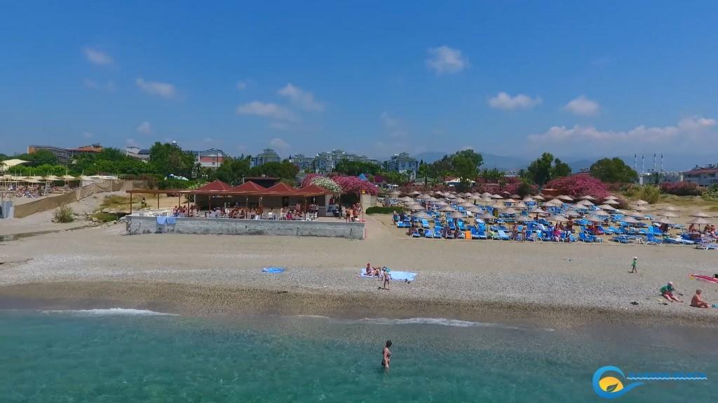 The Garden Beach Hotel Konaklı Exterior foto